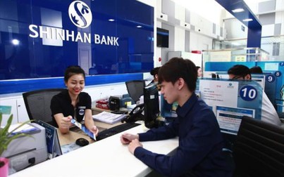 Khách hàng của Shinhan Bank không rút được tiền trong ngày 31/8 và 2/9