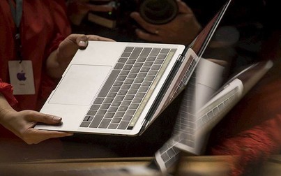 Macbook Pro 15 inch chính thức bị cấm mang lên máy bay tại Việt Nam