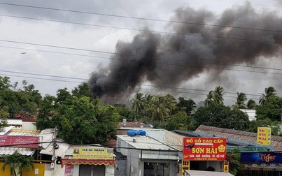 Liên tiếp xảy ra 2 vụ cháy lớn ở Sài Gòn trong buổi sáng