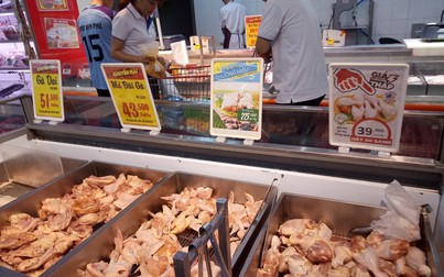 Giá thực phẩm ngày 20/9: Thịt gà giảm 7.000 đồng/kg