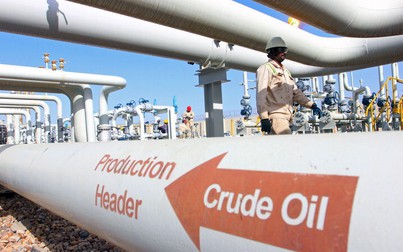 Giá dầu tăng khi kho dự trữ của Mỹ giảm