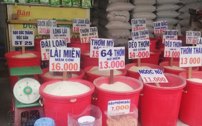 Giá gạo bán lẻ giảm nhẹ tại các chợ