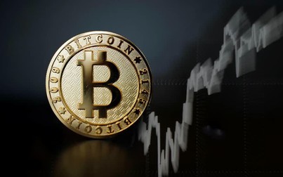 Bitcoin tăng đột biến lên đỉnh 8.700 USD