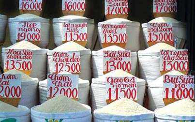 Gạo xuất khẩu giữ giá, gạo lẻ giảm nhẹ tại chợ