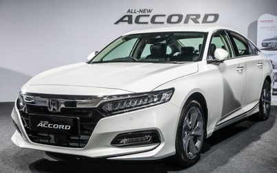 Honda Accord 2020 giá rẻ hơn phiên bản cũ