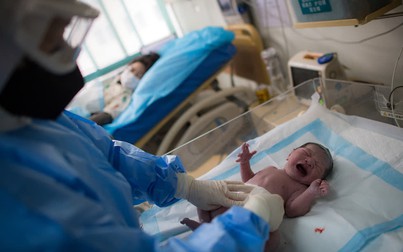 Trẻ sơ sinh 1 ngày tuổi tử vong bởi COVID-19