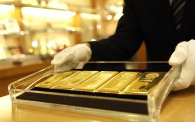 Giá vàng tiếp tục trụ vững ở mức 1.700 USD/ounce