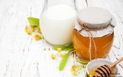 Uống sữa pha mật ong có lợi hay hại, có tốt cho trẻ nhỏ không?