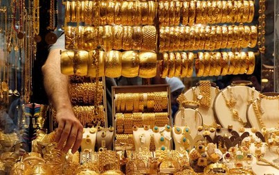 Giá vàng tiếp tục dao động quanh mức 1.700 USD/ounce