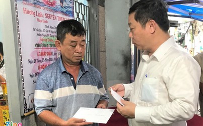 Bí thư Thành ủy Nguyễn Thiện Nhân viếng học sinh bị cây đè tử vong