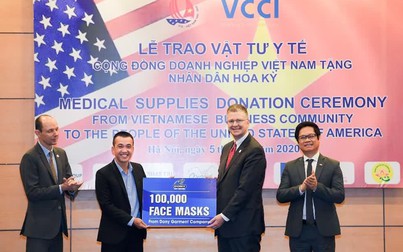 Doanh nghiệp Việt tặng Mỹ 1,3 triệu khẩu trang chống COVID-19