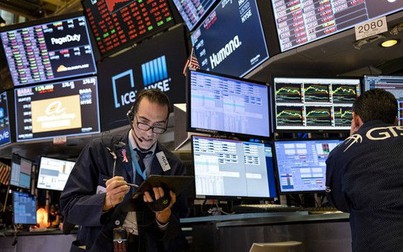 Chứng khoán thế giới đồng loạt tăng mạnh, Dow Jones nhảy vọt hơn 800 điểm