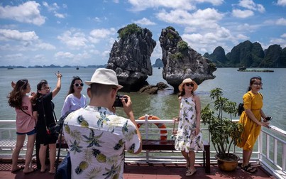 Bloomberg: Việt Nam thoát khỏi 'bẫy du lịch COVID-19'