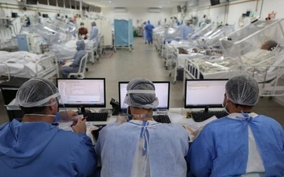 COVID-19: Mỹ vượt mốc 2 triệu ca nhiễm, Brazil có số người chết cao nhất thế giới trong ngày