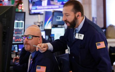 Dow Jones lội ngược dòng thành công sau thông báo của Fed
