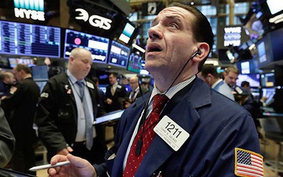 Chứng khoán Mỹ quay đầu giảm, Dow Jones mất gần 400 điểm