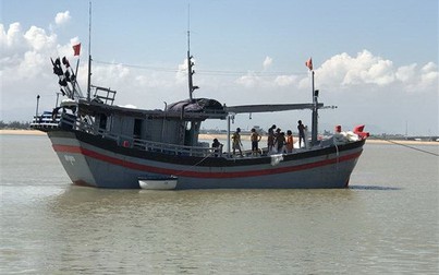 Diễn biến bão số 5: Quảng Trị cấm tàu thuyền ra khơi từ hôm nay