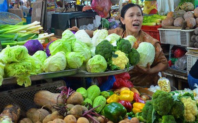 Giá rau xanh tăng tại các chợ lẻ ở TP.HCM
