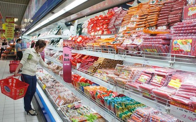Thực phẩm tại một số siêu thị ở TP.HCM giảm giá