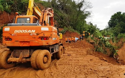 Tìm thấy 10 thi thể trong vụ sạt lở khiến 22 cán bộ chiến sĩ Đoàn 337 gặp nạn, Quảng Trị đề xuất điều trực thăng cứu nạn