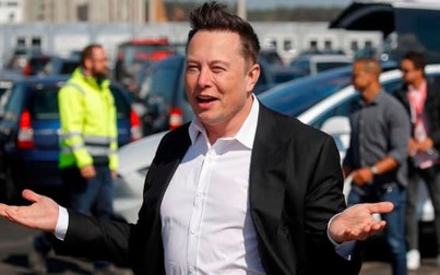 Tỷ phú Elon Musk đã được trả 3 triệu USD để 'lo chuyện kiện tụng của Telsa'