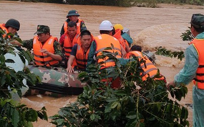 Nhiều người mất tích, bị mắc kẹt do mưa lũ ở miền Trung, Tây Nguyên