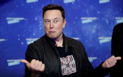 Elon Musk tính chuyển đổi tiền mặt của Tesla thành Bitcoin