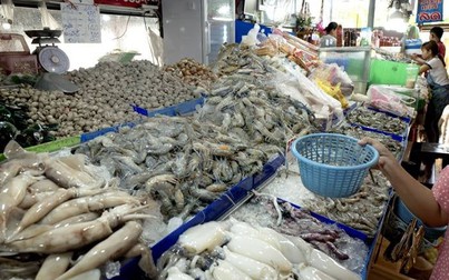 COVID-19: Lào tạm thời cấm nhập khẩu hải sản từ Thái Lan