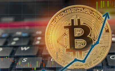 Bitcoin lập kỷ lục mới với mức 61.300 USD
