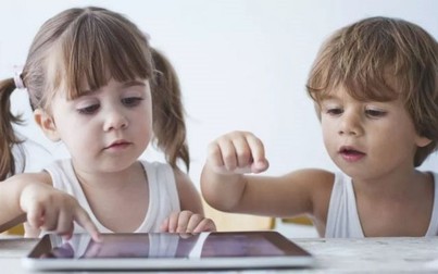 9 vấn để trẻ em gặp phải khi sử dụng điện thoại thông minh quá nhiều
