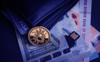 Giá Bitcoin giảm về mức 53.200 USD