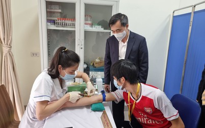 Hơn 24.000 người Việt Nam được tiêm vaccine COVID-19