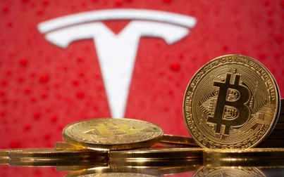 Có nên dùng Bitcoin để mua xe Tesla?