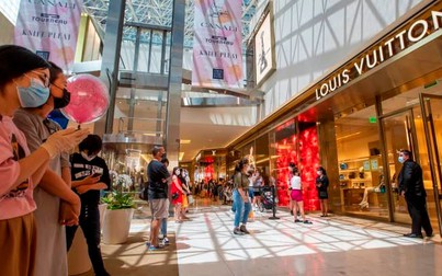 Chủ sở hữu Louis Vuitton tin rằng tương lai của bán lẻ sẽ chủ yếu là tại cửa hàng