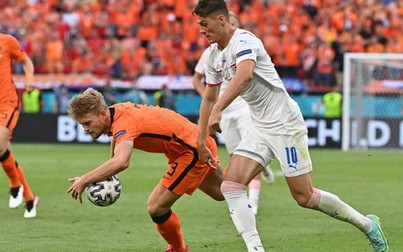 De Ligt nhận thẻ đỏ, Hà Lan gục ngã trước CH Czech