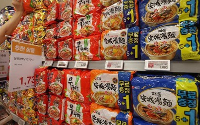 Xuất khẩu mì ăn liền của Hàn Quốc đạt kỷ lục mới trong bối cảnh đại dịch COVID-19