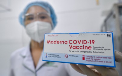 TP.HCM phải tiêm toàn bộ vaccine Pfizer và Moderna trước 8/8