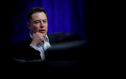 Elon Musk: Giàu thứ ba thế giới, nhận thưởng hàng tỷ USD nhưng vẫn đi vay nợ