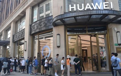 Huawei thề trở lại ‘ngai vàng’ smartphone bất chấp lệnh trừng phạt của Mỹ
