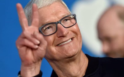 CEO Apple Tim Cook nhận thưởng cổ phiếu gần 750 triệu USD