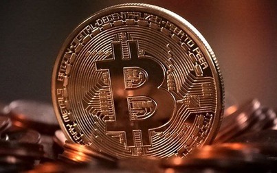 Bitcoin rơi khỏi mốc 60.000 USD, thị trường tiền ảo rực lửa, trong khi Shiba Inu lao như tên bắn