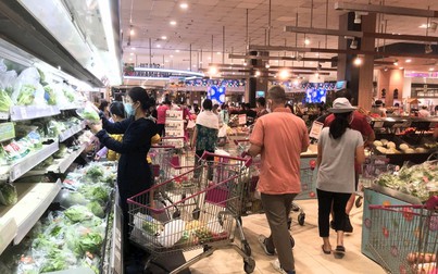 Nhiều siêu thị ở TP.HCM áp dụng chương trình kích cầu từ nay đến cuối năm