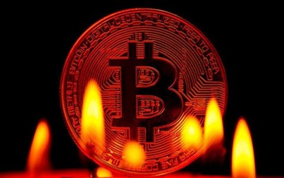 Bitcoin và loạt tiền ảo rơi tự do, thị trường 'đỏ lửa'