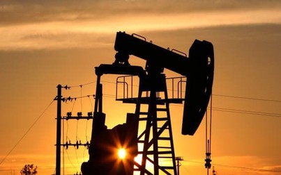 Giá dầu thô lần đầu tiên đạt 90 USD/thùng kể từ năm 2014