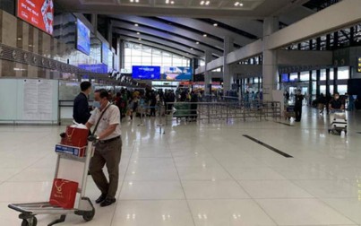 Sân bay Nội Bài vắng lạ thường ngày giáp Tết Nguyên đán