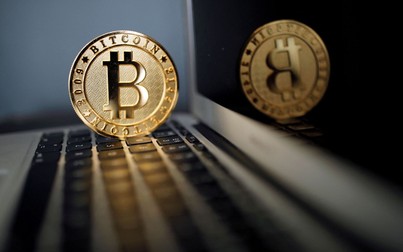 Thợ đào bán tháo khiến Bitcoin lao dốc 