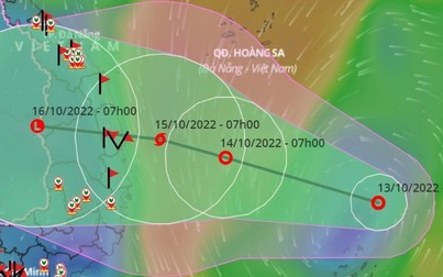 Áp thấp nhiệt đới có thể mạnh lên thành bão trong 24 giờ tới, hướng về miền Trung