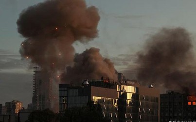 Trung tâm Kyiv lại bị tấn công bằng 'máy bay không người lái tự sát'

