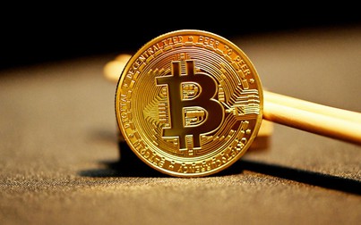 Bitcoin bất ngờ tăng mạnh, dự kiến chạm ngưỡng 18.000 USD