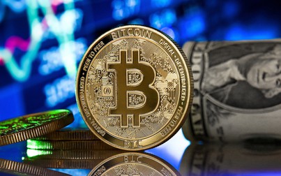 Bitcoin vượt mốc 18.000 USD trước khi Fed tăng lãi suất